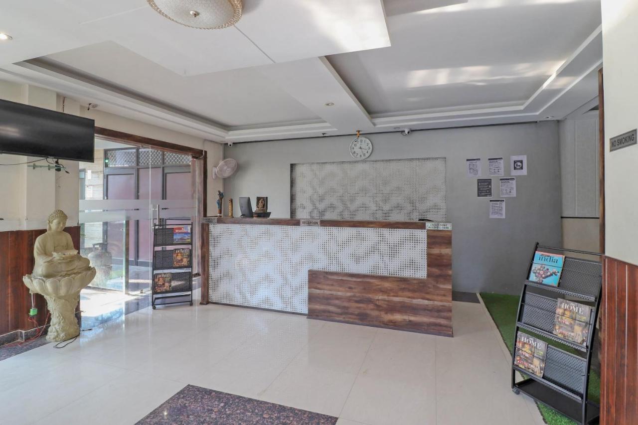 Capital O 76444 Hotel Hill-Top Inn Narendra Nagar Exterior photo